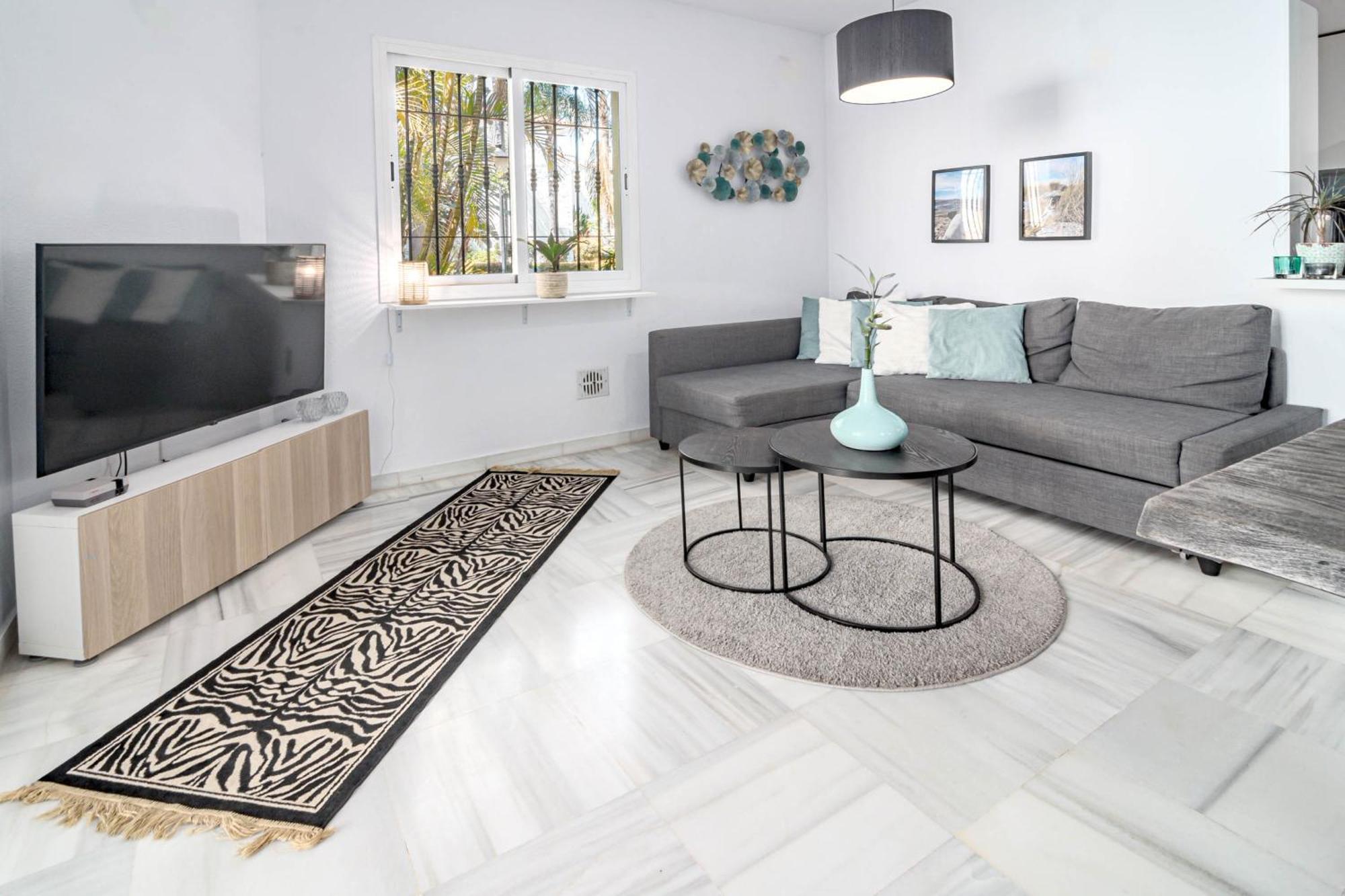 Lnm43- Cozy Close To Puerto Banus *
